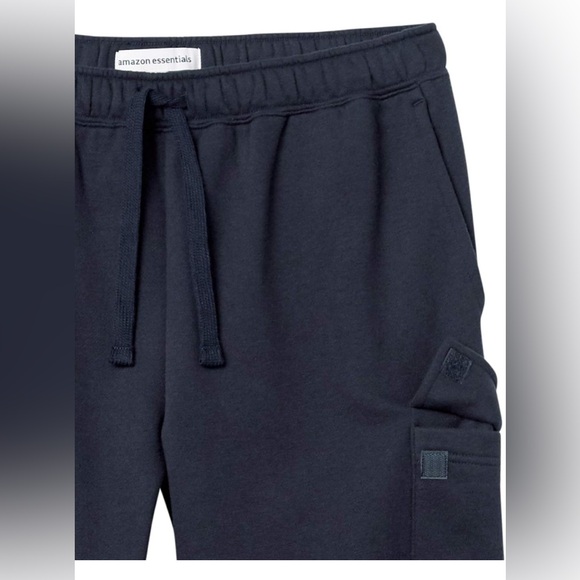 Amazon Essentials Men's Cargo Fleece Sweatpant - Picture 2 of 6